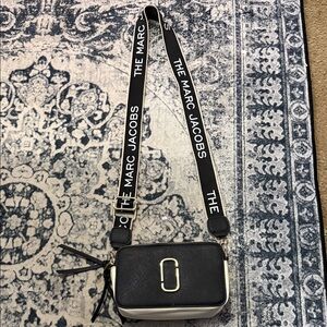 black marc jacob’s bag